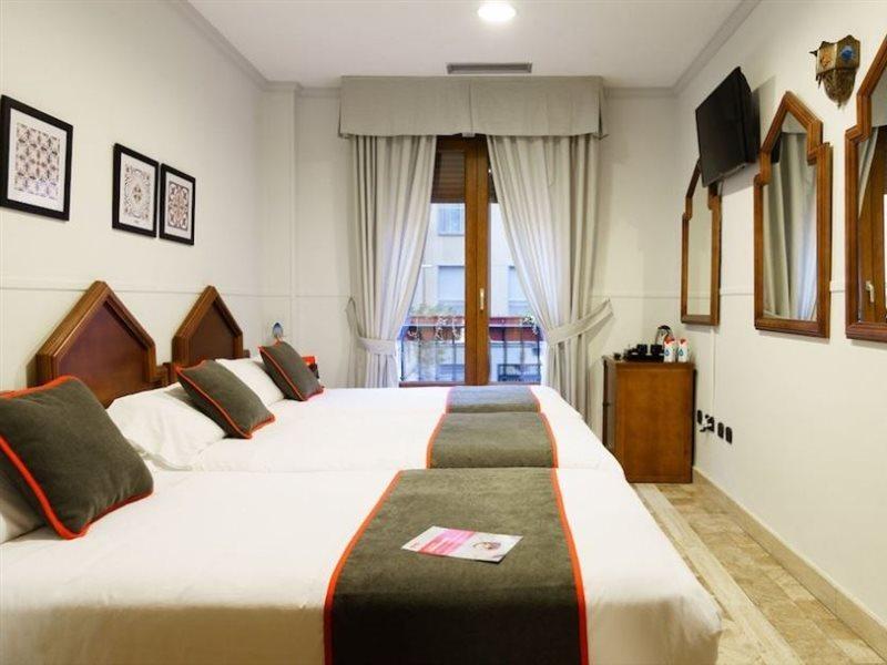Hotel Boutique Reina Mora غرناطة المظهر الخارجي الصورة