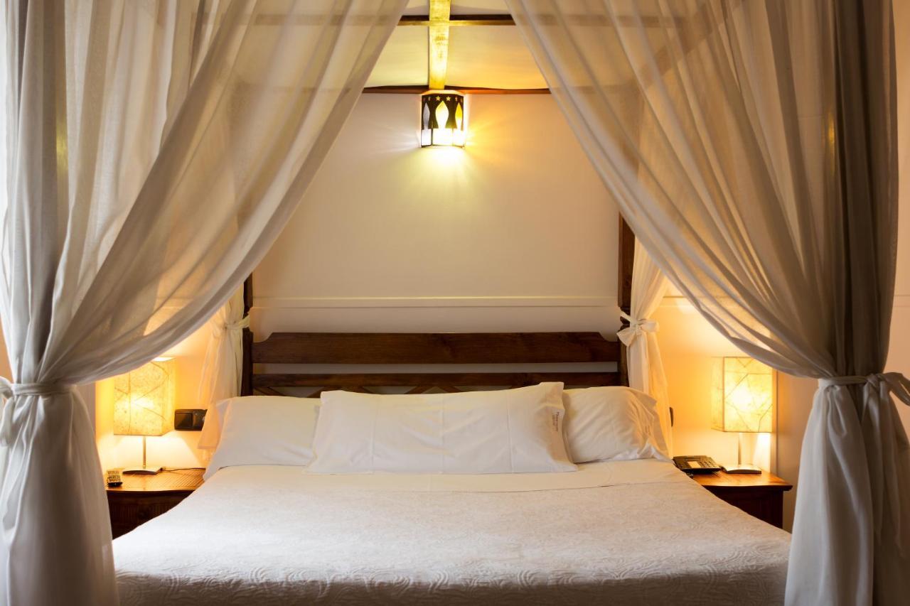 Hotel Boutique Reina Mora غرناطة المظهر الخارجي الصورة
